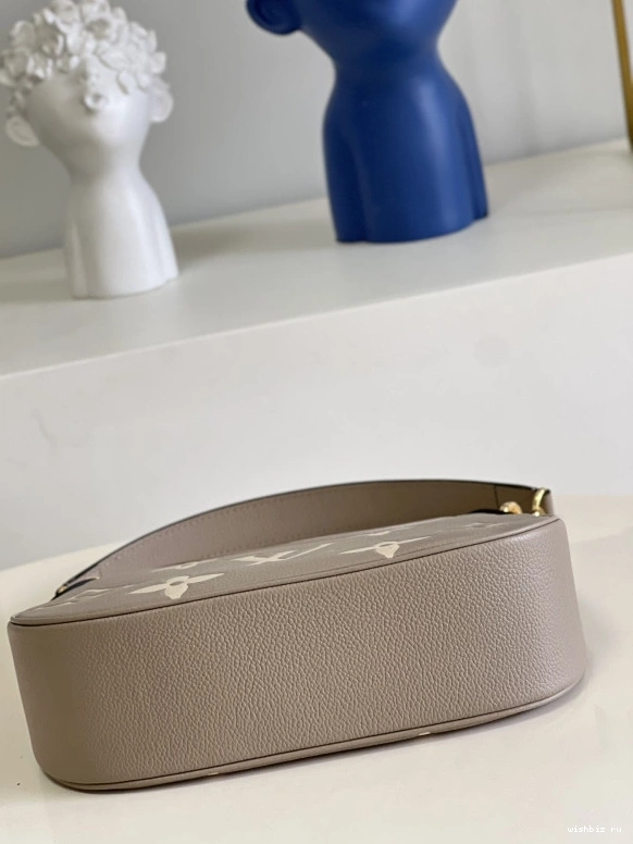 WIS VUITTON LOUIS BAGATELLE 1112